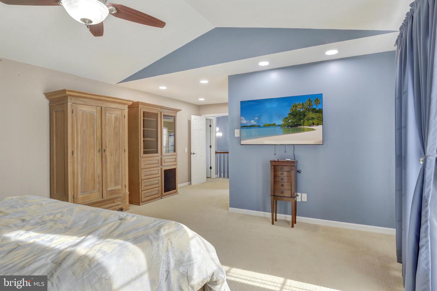 8591 SIGNAL HILL RD, MANASSAS, Virginia 20110, 4 Bedrooms Bedrooms, ,2 BathroomsBathrooms,Residential,For sale,8591 SIGNAL HILL RD,VAMN2007970 MLS # VAMN2007970