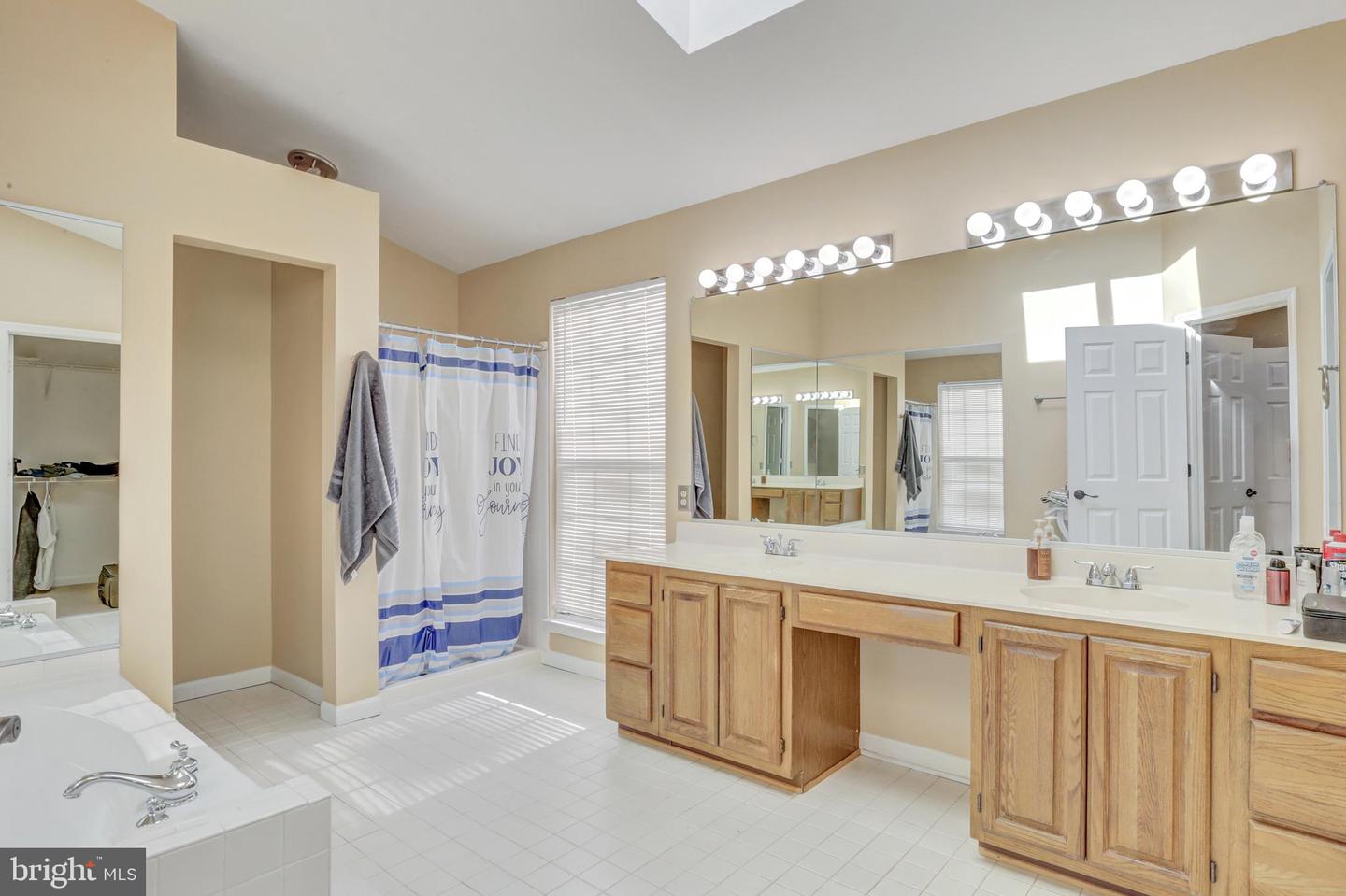 8591 SIGNAL HILL RD, MANASSAS, Virginia 20110, 4 Bedrooms Bedrooms, ,2 BathroomsBathrooms,Residential,For sale,8591 SIGNAL HILL RD,VAMN2007970 MLS # VAMN2007970