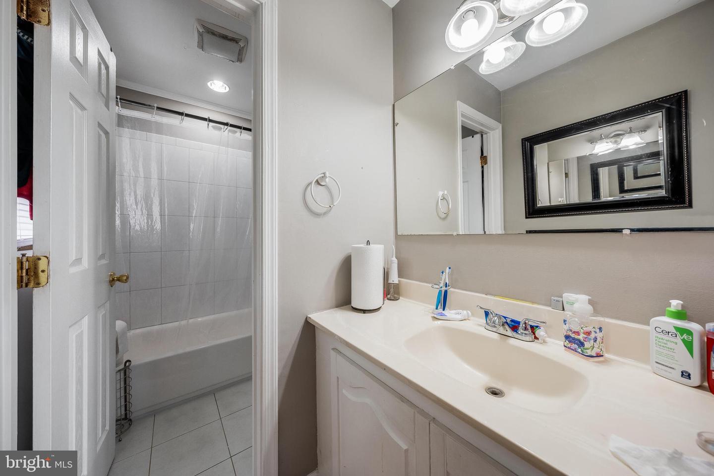 4415 EVERGREEN DR, WOODBRIDGE, Virginia 22193, 5 Bedrooms Bedrooms, ,3 BathroomsBathrooms,Residential,For sale,4415 EVERGREEN DR,VAPW2091280 MLS # VAPW2091280