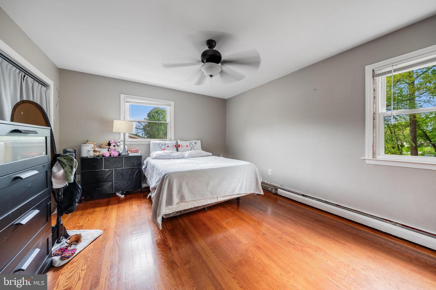 4415 EVERGREEN DR, WOODBRIDGE, Virginia 22193, 5 Bedrooms Bedrooms, ,3 BathroomsBathrooms,Residential,For sale,4415 EVERGREEN DR,VAPW2091280 MLS # VAPW2091280