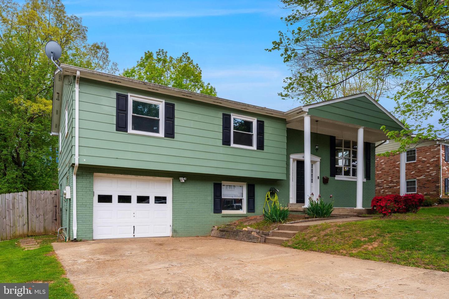 4415 EVERGREEN DR, WOODBRIDGE, Virginia 22193, 5 Bedrooms Bedrooms, ,3 BathroomsBathrooms,Residential,For sale,4415 EVERGREEN DR,VAPW2091280 MLS # VAPW2091280
