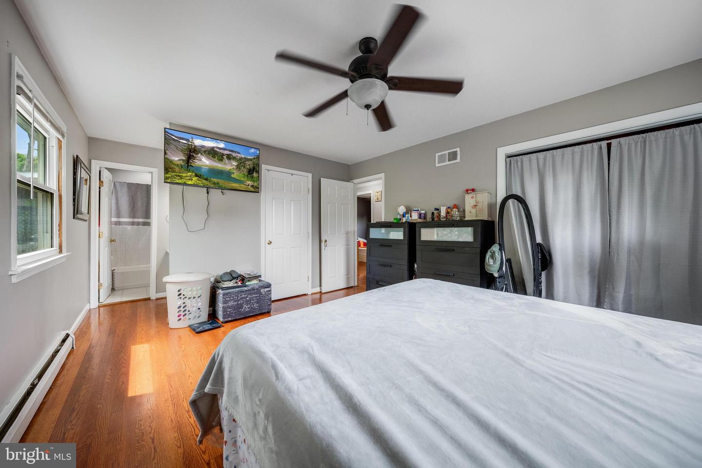 4415 EVERGREEN DR, WOODBRIDGE, Virginia 22193, 5 Bedrooms Bedrooms, ,3 BathroomsBathrooms,Residential,For sale,4415 EVERGREEN DR,VAPW2091280 MLS # VAPW2091280