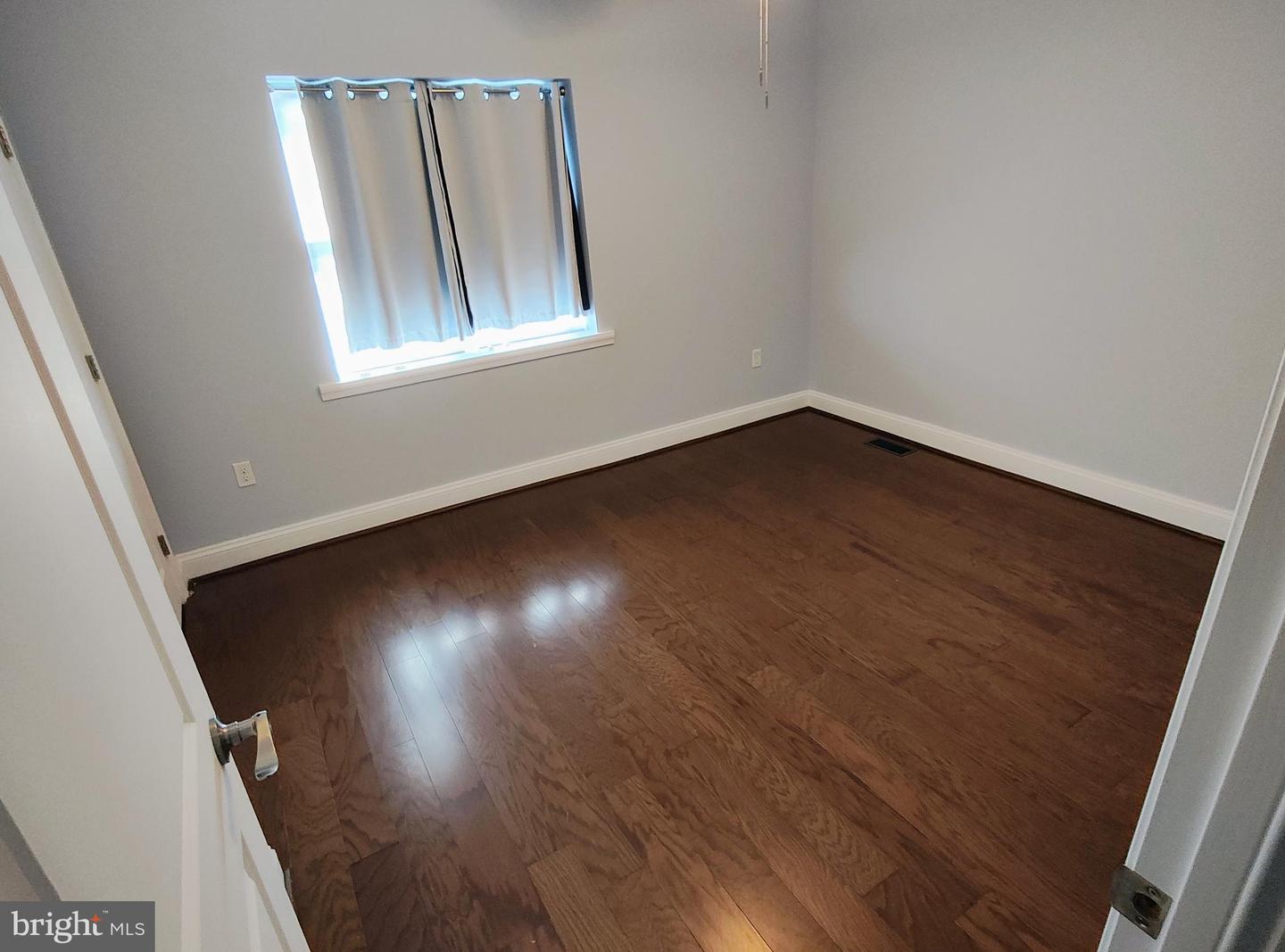 208 34TH ST NE, WASHINGTON, District Of Columbia 20019, 2 Bedrooms Bedrooms, ,2 BathroomsBathrooms,Residential,For sale,208 34TH ST NE,DCDC2196038 MLS # DCDC2196038