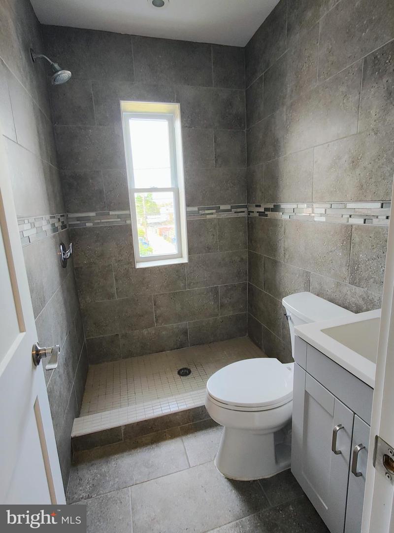 208 34TH ST NE, WASHINGTON, District Of Columbia 20019, 2 Bedrooms Bedrooms, ,2 BathroomsBathrooms,Residential,For sale,208 34TH ST NE,DCDC2196038 MLS # DCDC2196038