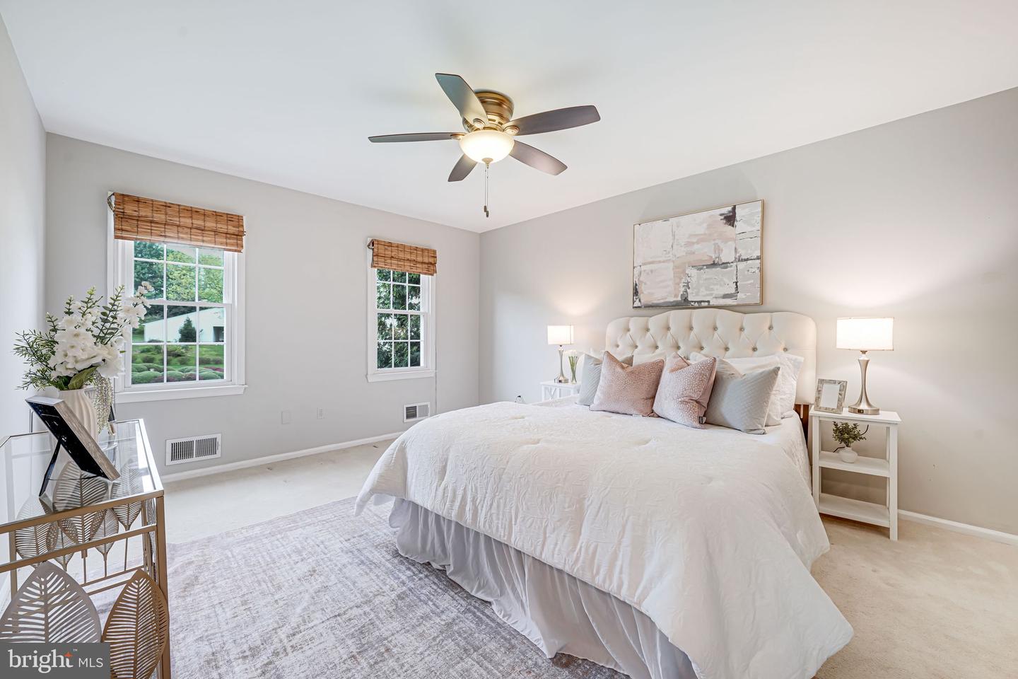 9808 KOHOUTEK CT, VIENNA, Virginia 22182, 4 Bedrooms Bedrooms, ,3 BathroomsBathrooms,Residential,For sale,9808 KOHOUTEK CT,VAFX2235778 MLS # VAFX2235778