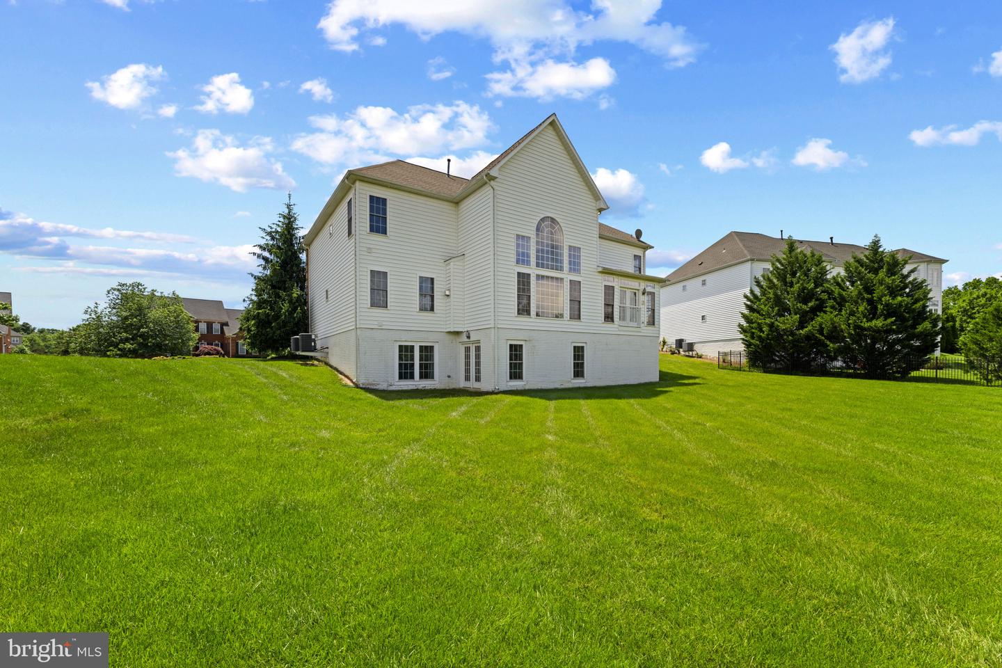 42640 BRADFORDS TELEGRAPH CT, CHANTILLY, Virginia 20152, 5 Bedrooms Bedrooms, ,5 BathroomsBathrooms,Residential,For sale,42640 BRADFORDS TELEGRAPH CT,VALO2094956 MLS # VALO2094956
