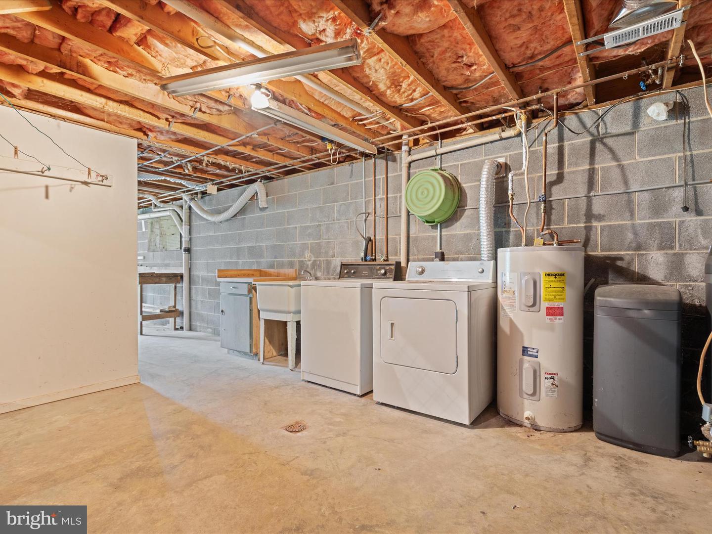 13970 BACK RD, STRASBURG, Virginia 22657, 4 Bedrooms Bedrooms, ,3 BathroomsBathrooms,Residential,For sale,13970 BACK RD,VASH2011286 MLS # VASH2011286