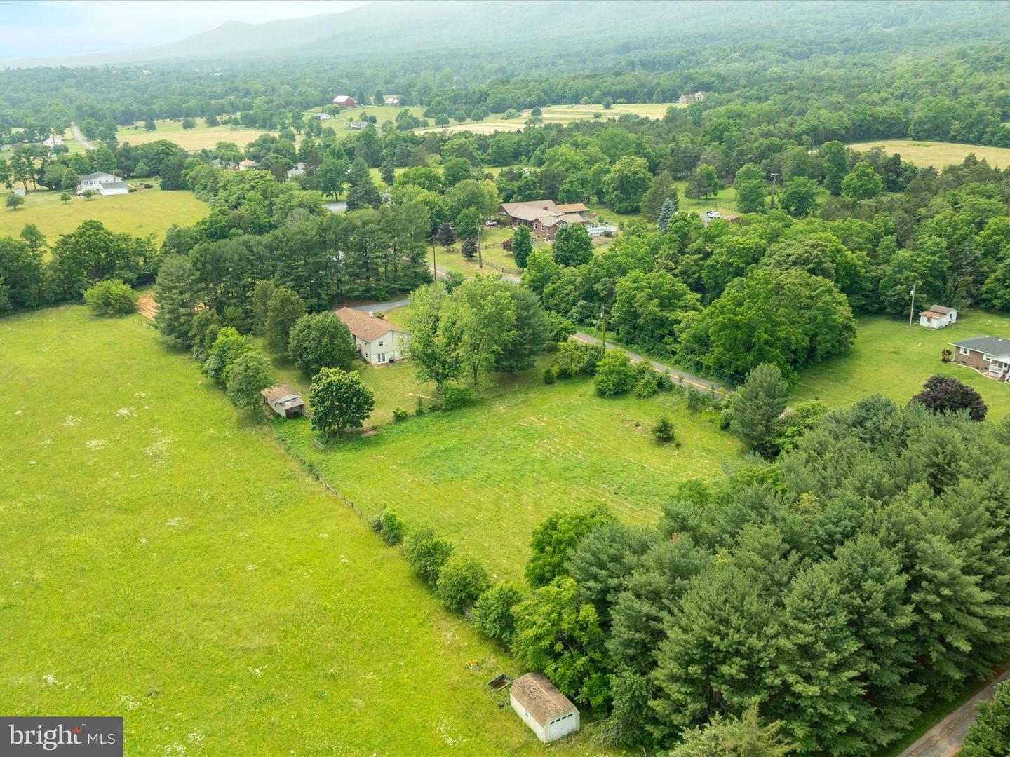 13970 BACK RD, STRASBURG, Virginia 22657, 4 Bedrooms Bedrooms, ,3 BathroomsBathrooms,Residential,For sale,13970 BACK RD,VASH2011286 MLS # VASH2011286