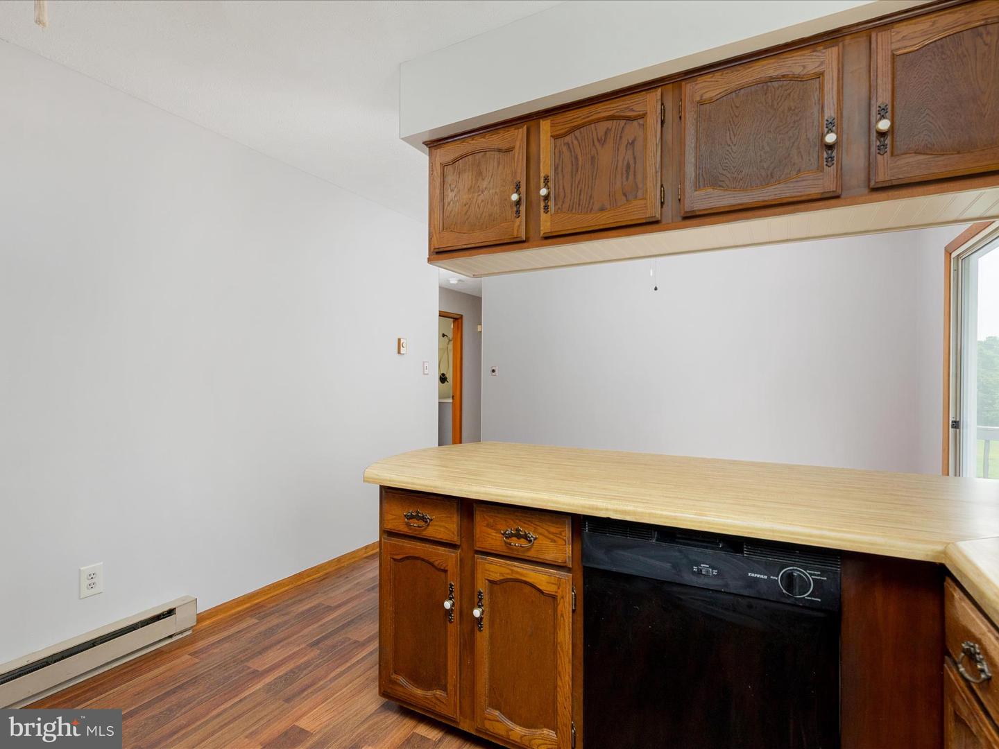 13970 BACK RD, STRASBURG, Virginia 22657, 4 Bedrooms Bedrooms, ,3 BathroomsBathrooms,Residential,For sale,13970 BACK RD,VASH2011286 MLS # VASH2011286