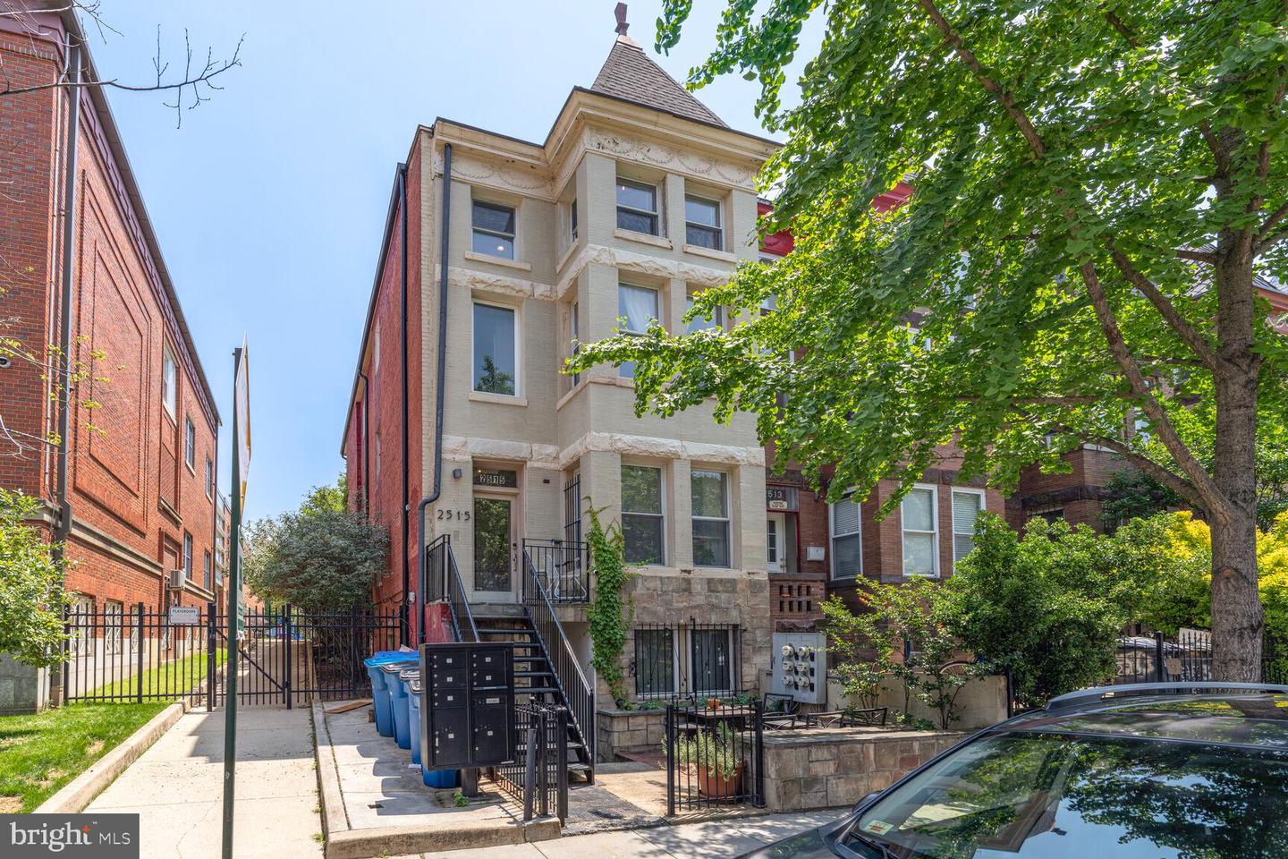 2515 17TH ST NW #5, WASHINGTON, District Of Columbia 20009, 2 Bedrooms Bedrooms, ,2 BathroomsBathrooms,Residential,For sale,2515 17TH ST NW #5,DCDC2199404 MLS # DCDC2199404