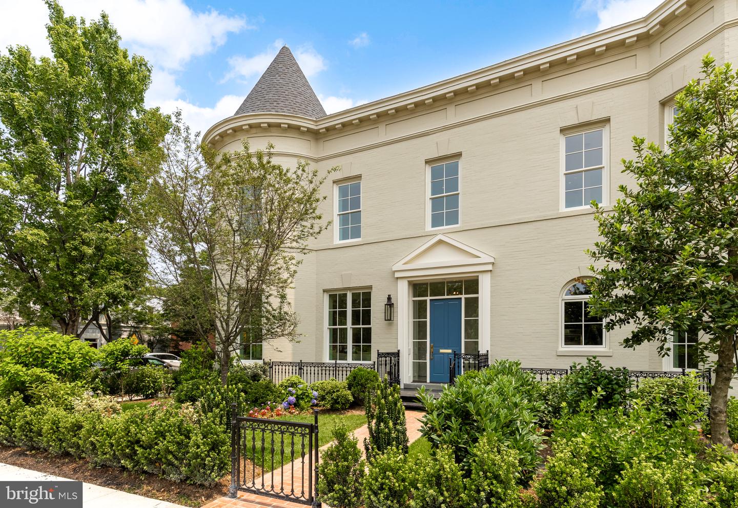 1201 D ST NE, WASHINGTON, District Of Columbia 20002, 5 Bedrooms Bedrooms, ,4 BathroomsBathrooms,Residential,For sale,1201 D ST NE,DCDC2145188 MLS # DCDC2145188