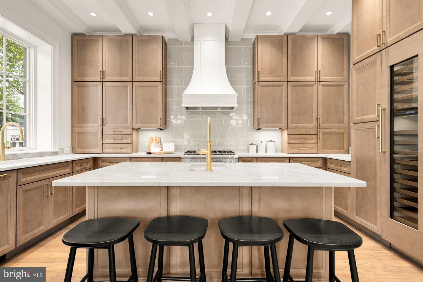 1201 D ST NE, WASHINGTON, District Of Columbia 20002, 5 Bedrooms Bedrooms, ,4 BathroomsBathrooms,Residential,For sale,1201 D ST NE,DCDC2145188 MLS # DCDC2145188