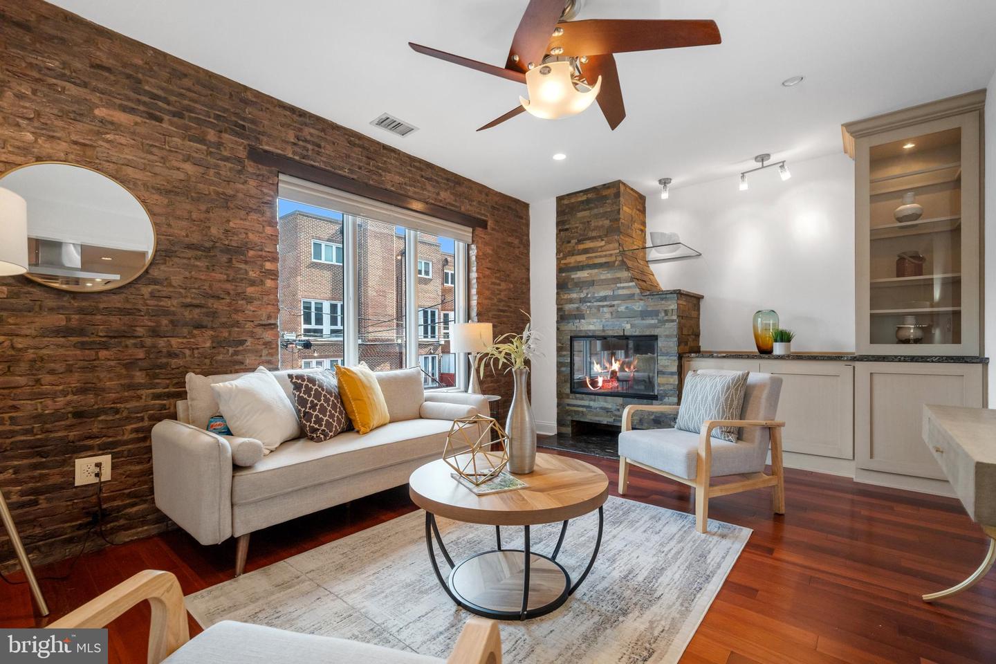 1625 Q ST NW #203, WASHINGTON, District Of Columbia 20009, 2 Bedrooms Bedrooms, ,2 BathroomsBathrooms,Residential,For sale,1625 Q ST NW #203,DCDC2174930 MLS # DCDC2174930