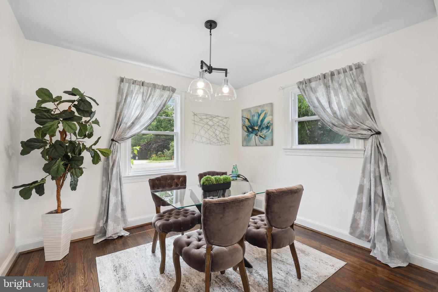 507 JANNEYS LN, ALEXANDRIA, Virginia 22302, 4 Bedrooms Bedrooms, ,2 BathroomsBathrooms,Residential,For sale,507 JANNEYS LN,VAAX2041876 MLS # VAAX2041876