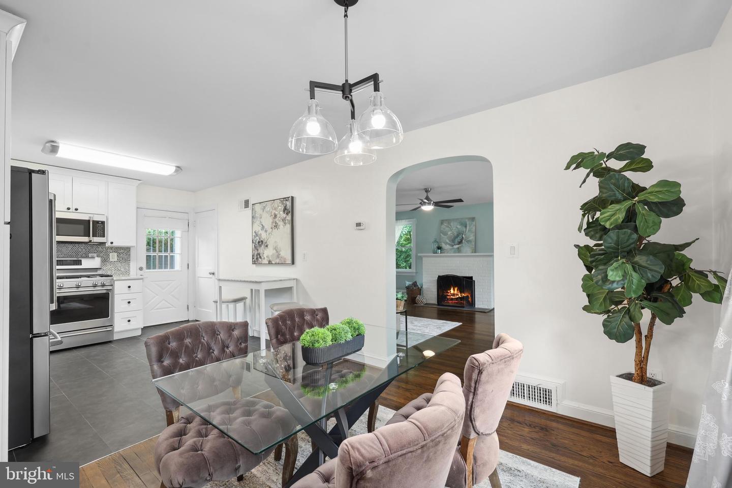 507 JANNEYS LN, ALEXANDRIA, Virginia 22302, 4 Bedrooms Bedrooms, ,2 BathroomsBathrooms,Residential,For sale,507 JANNEYS LN,VAAX2041876 MLS # VAAX2041876
