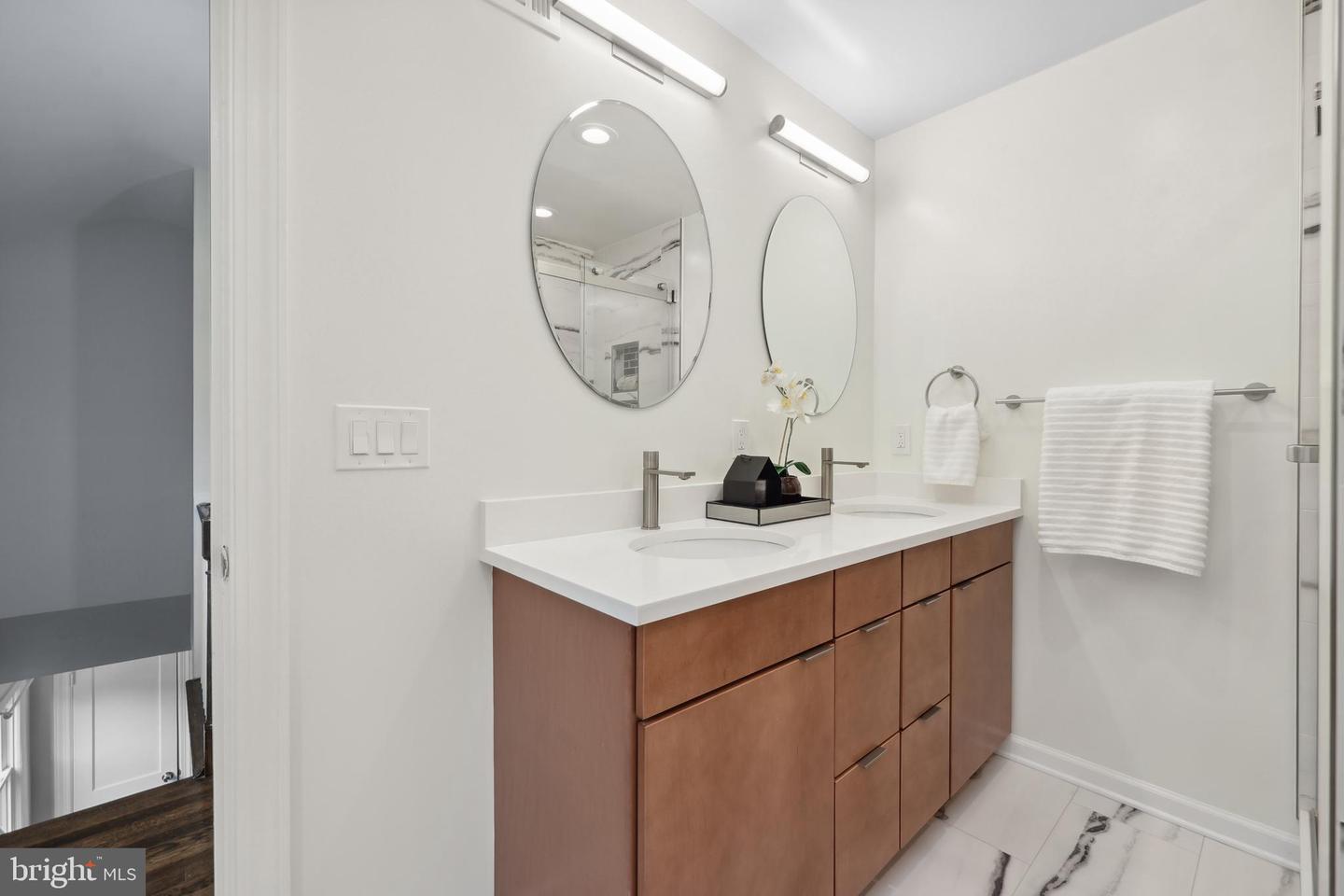 507 JANNEYS LN, ALEXANDRIA, Virginia 22302, 4 Bedrooms Bedrooms, ,2 BathroomsBathrooms,Residential,For sale,507 JANNEYS LN,VAAX2041876 MLS # VAAX2041876