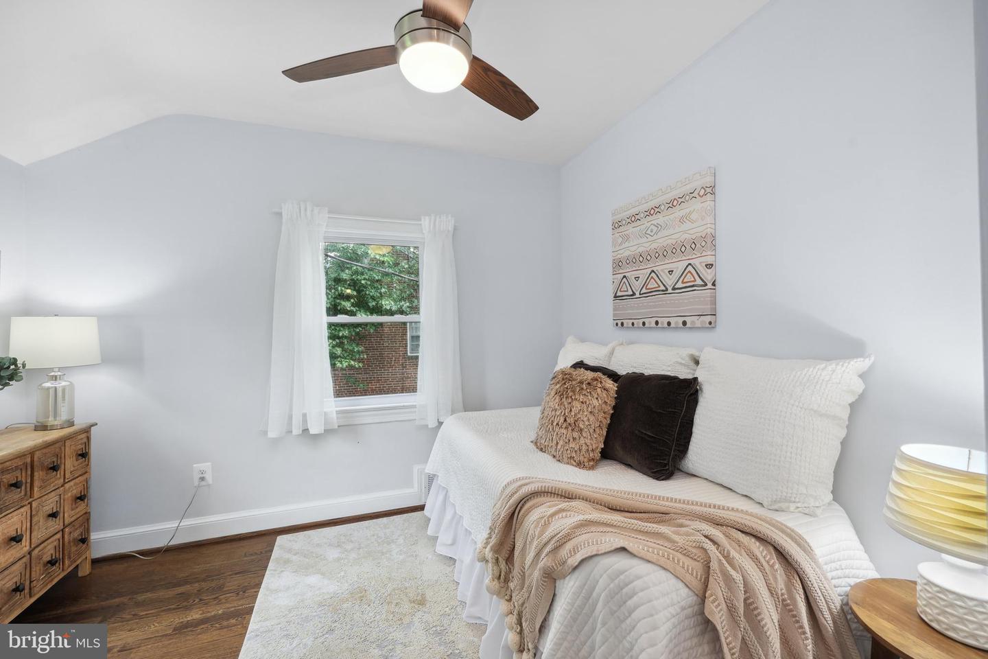 507 JANNEYS LN, ALEXANDRIA, Virginia 22302, 4 Bedrooms Bedrooms, ,2 BathroomsBathrooms,Residential,For sale,507 JANNEYS LN,VAAX2041876 MLS # VAAX2041876