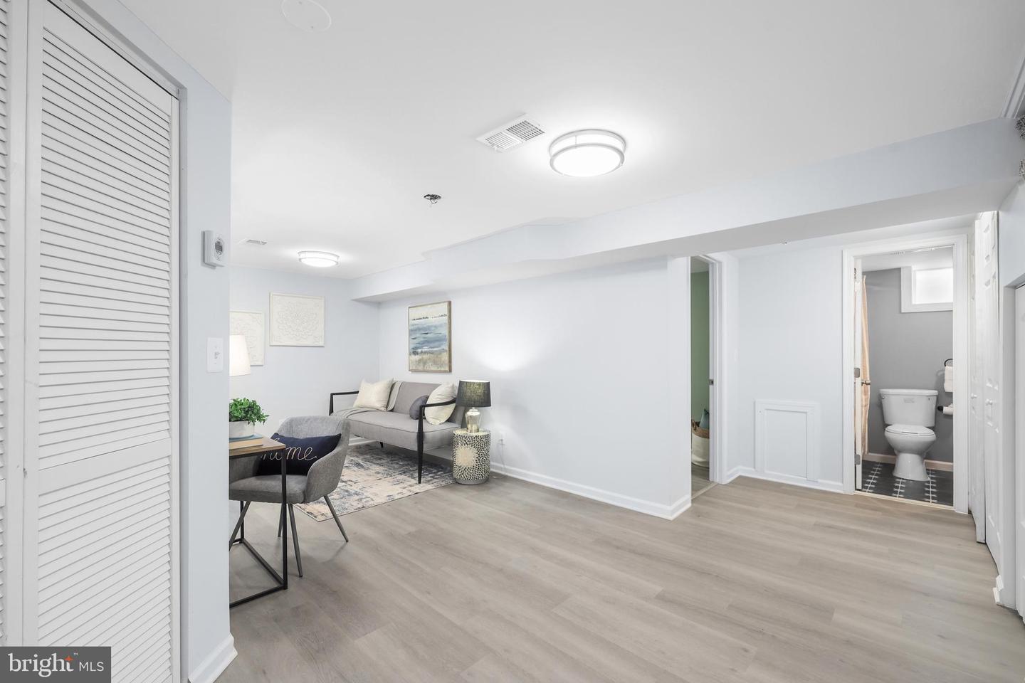507 JANNEYS LN, ALEXANDRIA, Virginia 22302, 4 Bedrooms Bedrooms, ,2 BathroomsBathrooms,Residential,For sale,507 JANNEYS LN,VAAX2041876 MLS # VAAX2041876