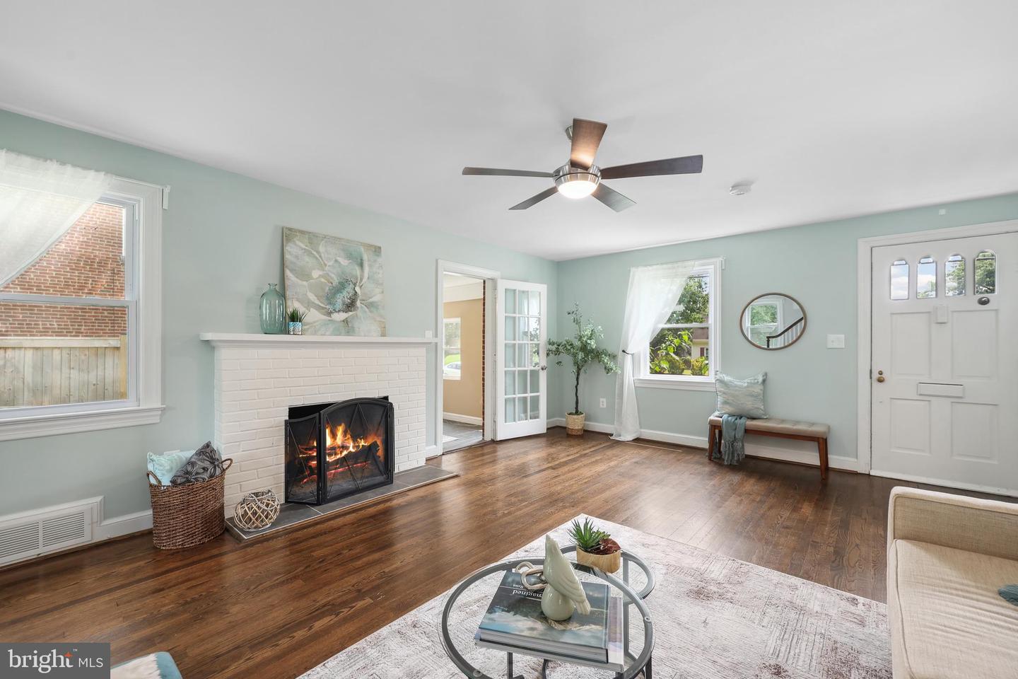 507 JANNEYS LN, ALEXANDRIA, Virginia 22302, 4 Bedrooms Bedrooms, ,2 BathroomsBathrooms,Residential,For sale,507 JANNEYS LN,VAAX2041876 MLS # VAAX2041876