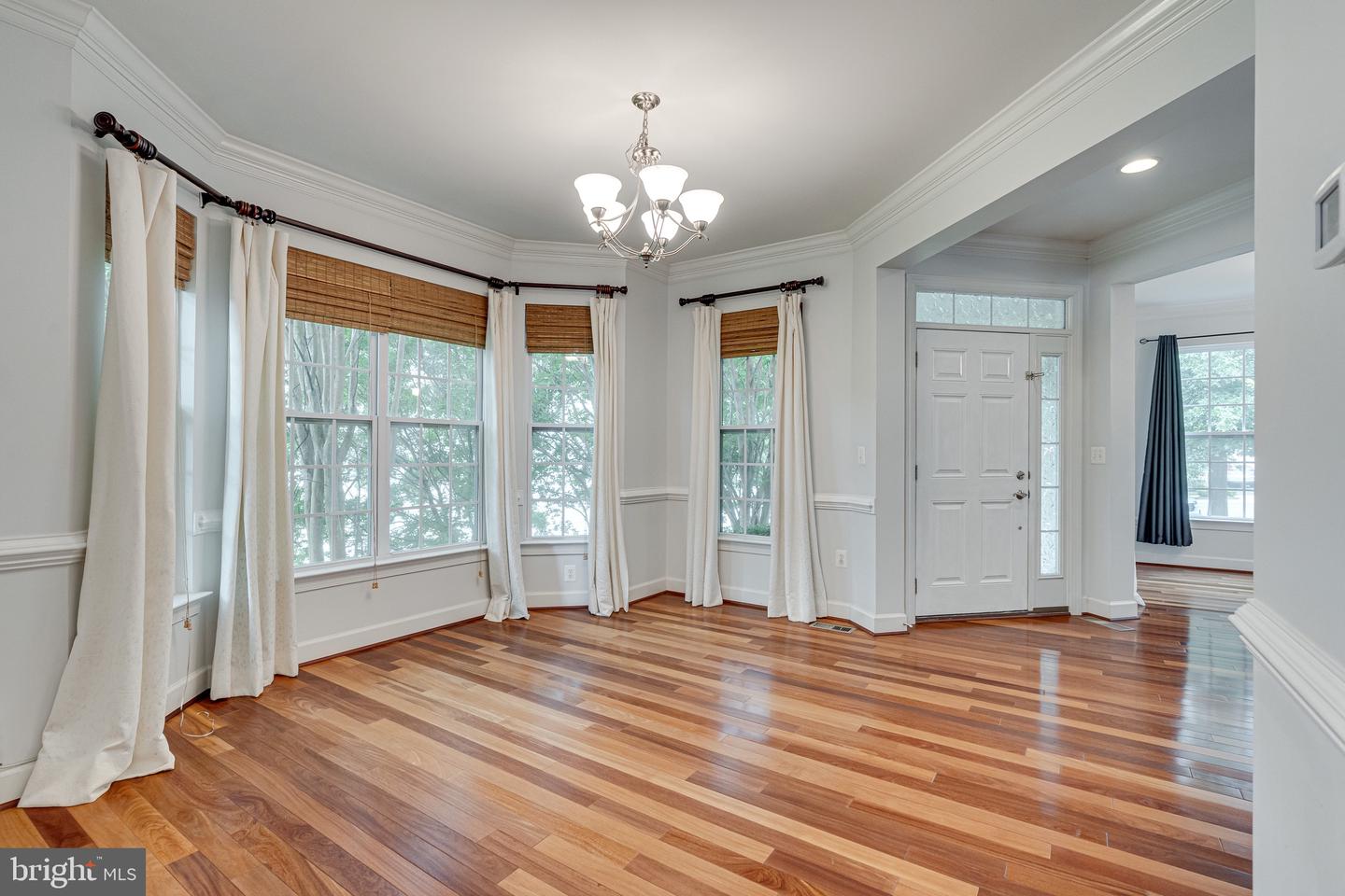 16309 SANDY RIDGE CT, WOODBRIDGE, Virginia 22191, 5 Bedrooms Bedrooms, ,4 BathroomsBathrooms,Residential,For sale,16309 SANDY RIDGE CT,VAPW2088324 MLS # VAPW2088324