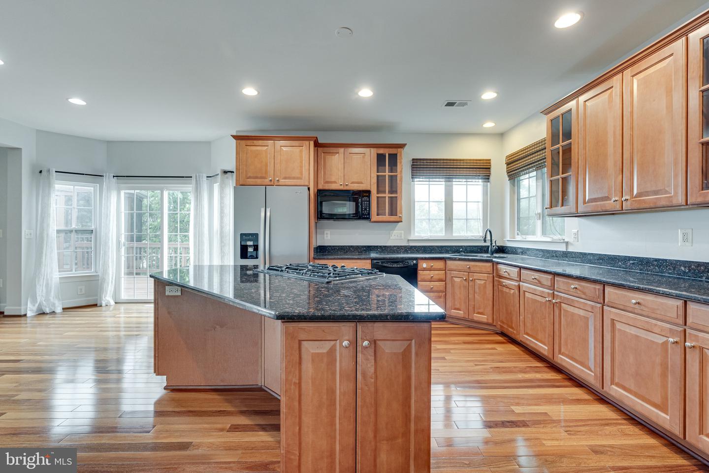 16309 SANDY RIDGE CT, WOODBRIDGE, Virginia 22191, 5 Bedrooms Bedrooms, ,4 BathroomsBathrooms,Residential,For sale,16309 SANDY RIDGE CT,VAPW2088324 MLS # VAPW2088324