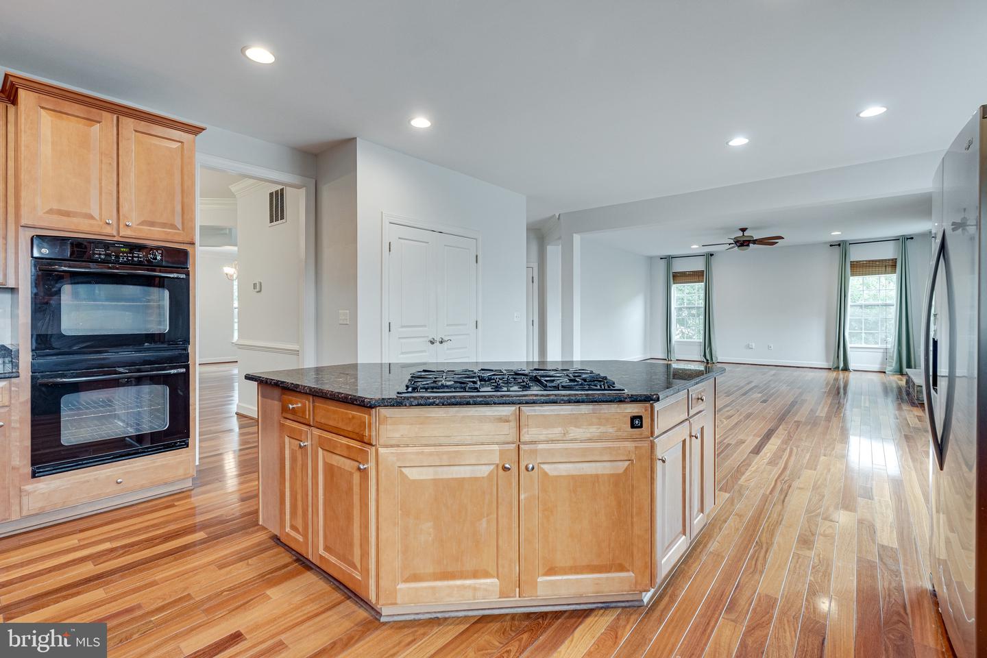 16309 SANDY RIDGE CT, WOODBRIDGE, Virginia 22191, 5 Bedrooms Bedrooms, ,4 BathroomsBathrooms,Residential,For sale,16309 SANDY RIDGE CT,VAPW2088324 MLS # VAPW2088324