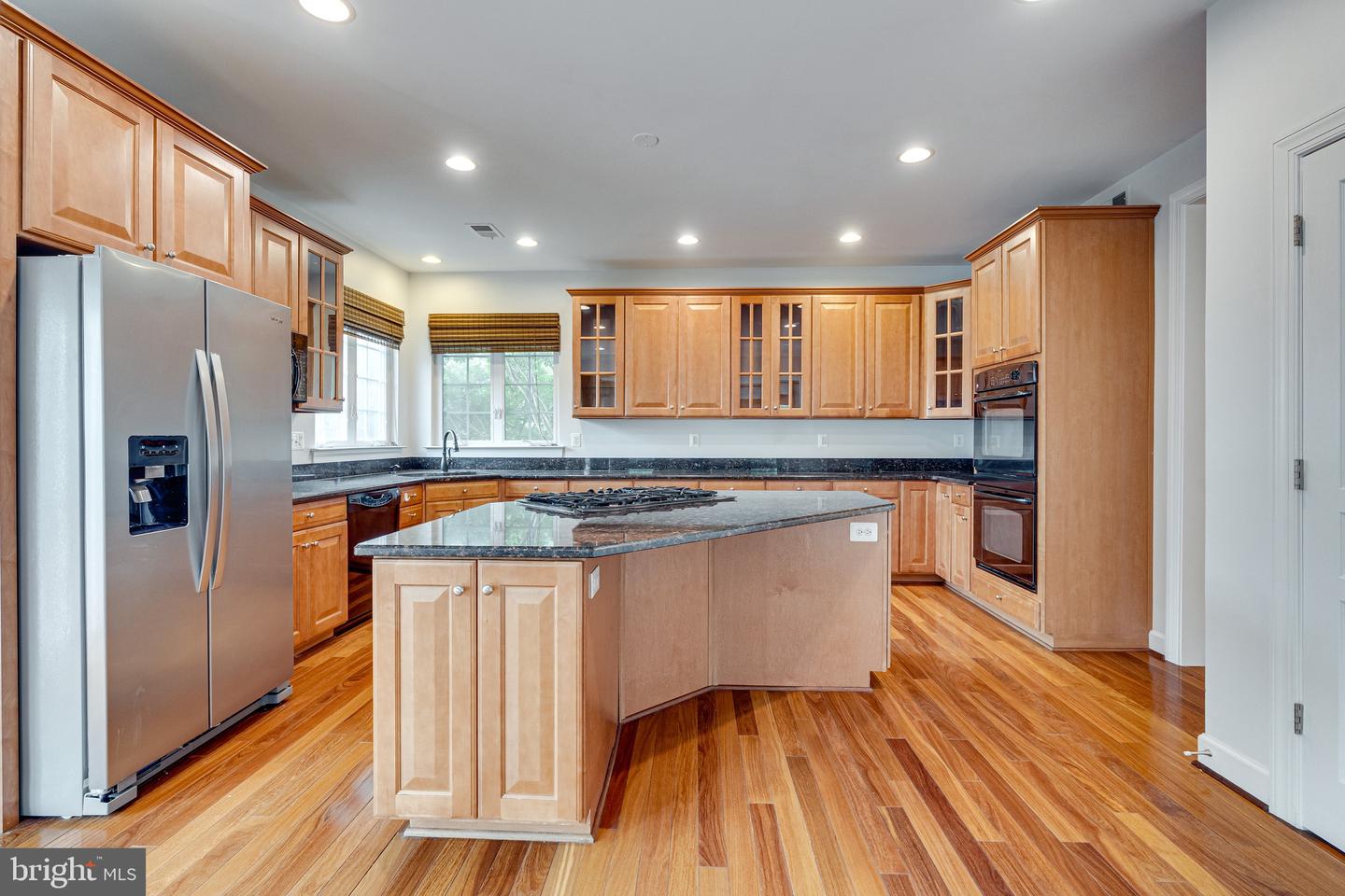 16309 SANDY RIDGE CT, WOODBRIDGE, Virginia 22191, 5 Bedrooms Bedrooms, ,4 BathroomsBathrooms,Residential,For sale,16309 SANDY RIDGE CT,VAPW2088324 MLS # VAPW2088324