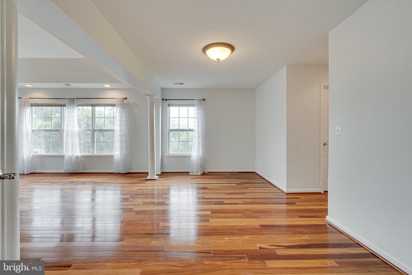 16309 SANDY RIDGE CT, WOODBRIDGE, Virginia 22191, 5 Bedrooms Bedrooms, ,4 BathroomsBathrooms,Residential,For sale,16309 SANDY RIDGE CT,VAPW2088324 MLS # VAPW2088324