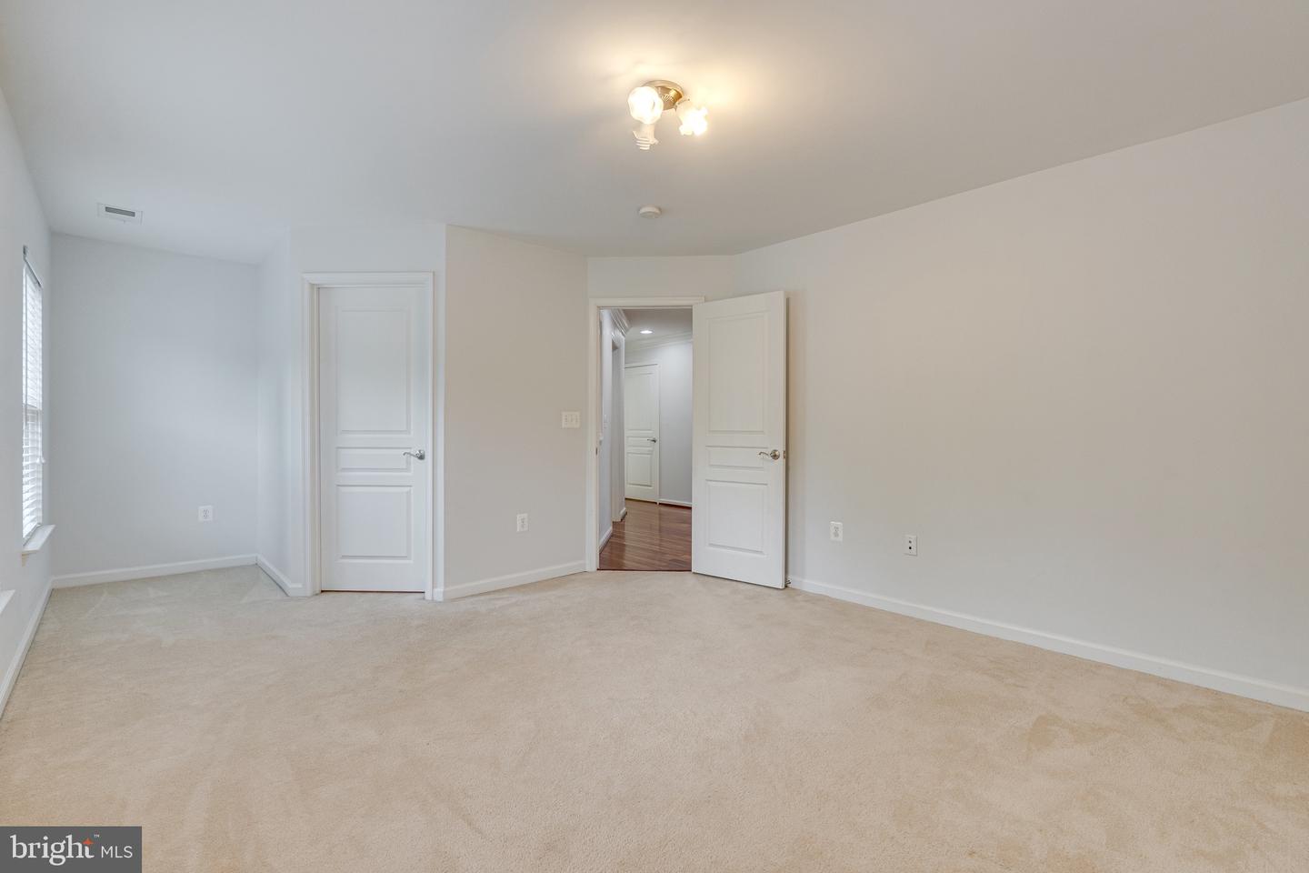 16309 SANDY RIDGE CT, WOODBRIDGE, Virginia 22191, 5 Bedrooms Bedrooms, ,4 BathroomsBathrooms,Residential,For sale,16309 SANDY RIDGE CT,VAPW2088324 MLS # VAPW2088324