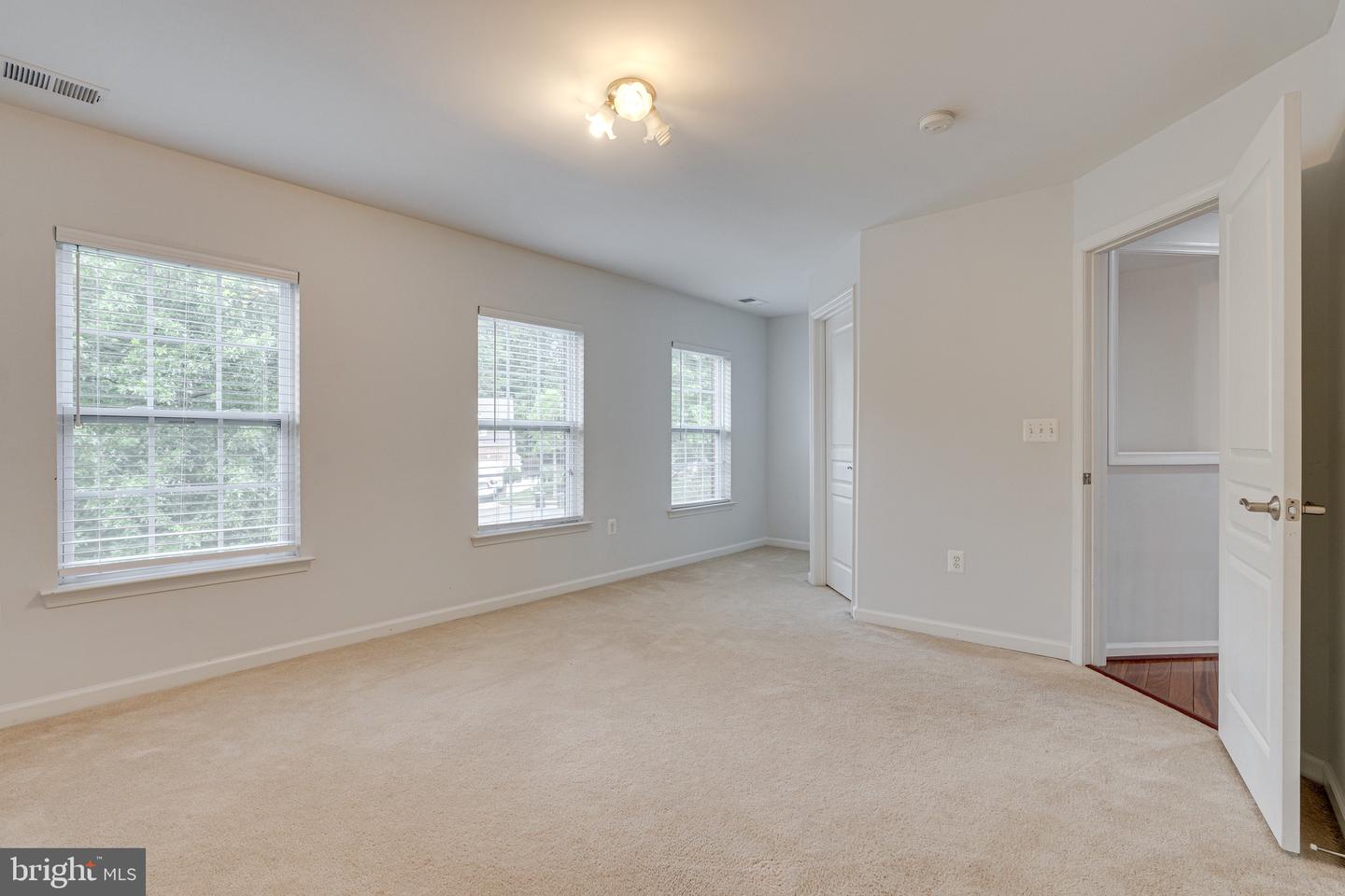 16309 SANDY RIDGE CT, WOODBRIDGE, Virginia 22191, 5 Bedrooms Bedrooms, ,4 BathroomsBathrooms,Residential,For sale,16309 SANDY RIDGE CT,VAPW2088324 MLS # VAPW2088324