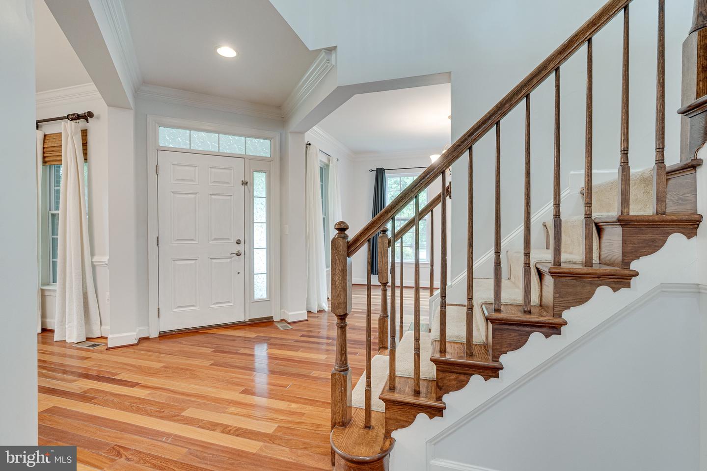 16309 SANDY RIDGE CT, WOODBRIDGE, Virginia 22191, 5 Bedrooms Bedrooms, ,4 BathroomsBathrooms,Residential,For sale,16309 SANDY RIDGE CT,VAPW2088324 MLS # VAPW2088324