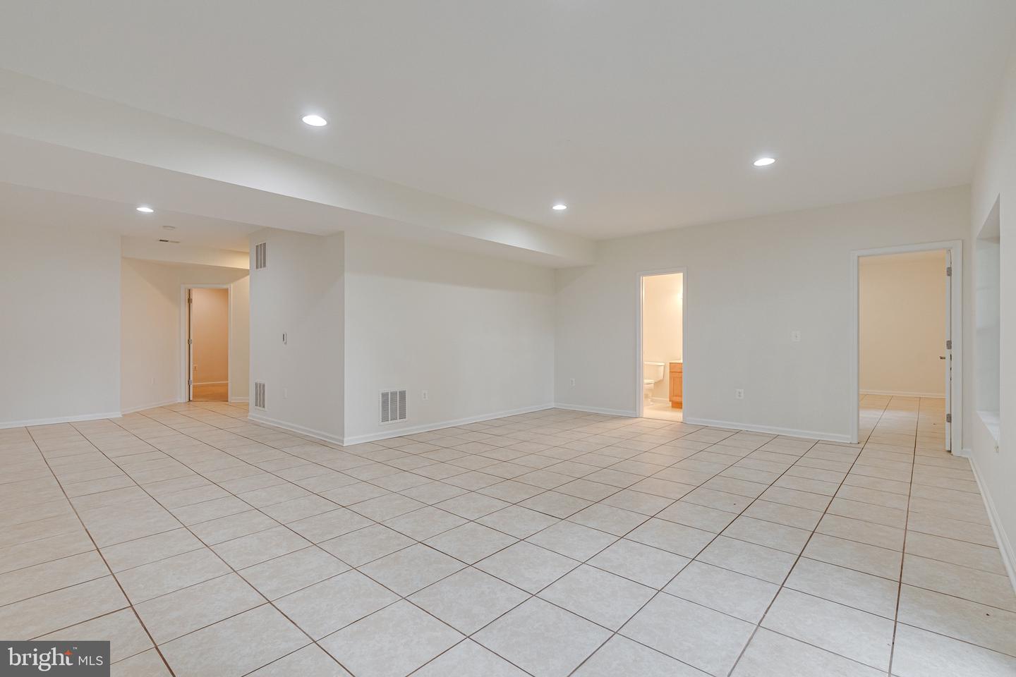 16309 SANDY RIDGE CT, WOODBRIDGE, Virginia 22191, 5 Bedrooms Bedrooms, ,4 BathroomsBathrooms,Residential,For sale,16309 SANDY RIDGE CT,VAPW2088324 MLS # VAPW2088324