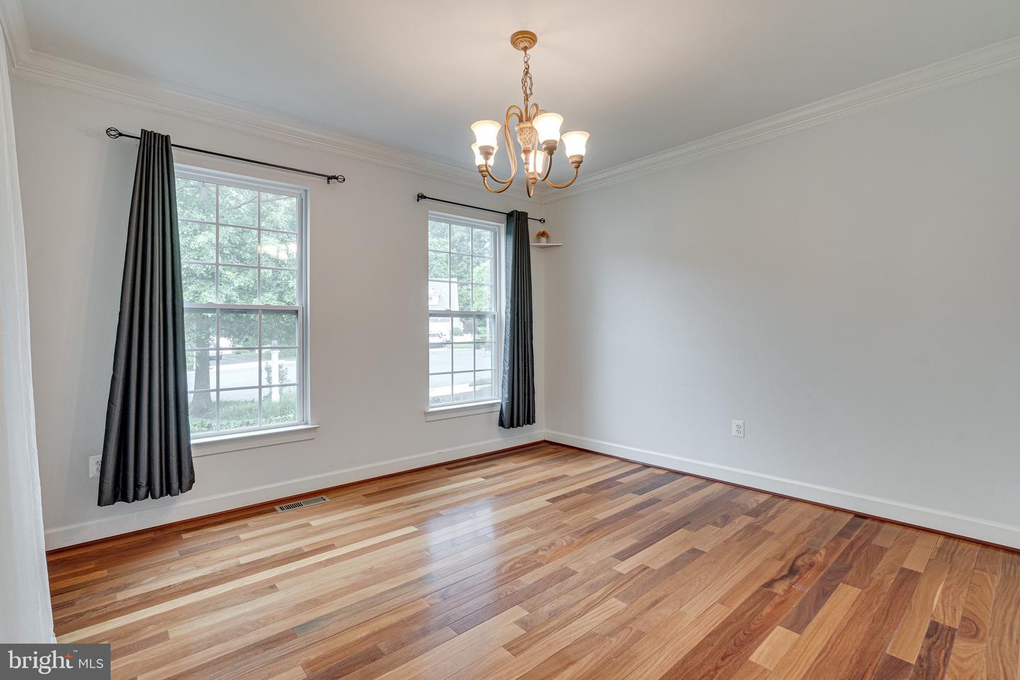 16309 SANDY RIDGE CT, WOODBRIDGE, Virginia 22191, 5 Bedrooms Bedrooms, ,4 BathroomsBathrooms,Residential,For sale,16309 SANDY RIDGE CT,VAPW2088324 MLS # VAPW2088324