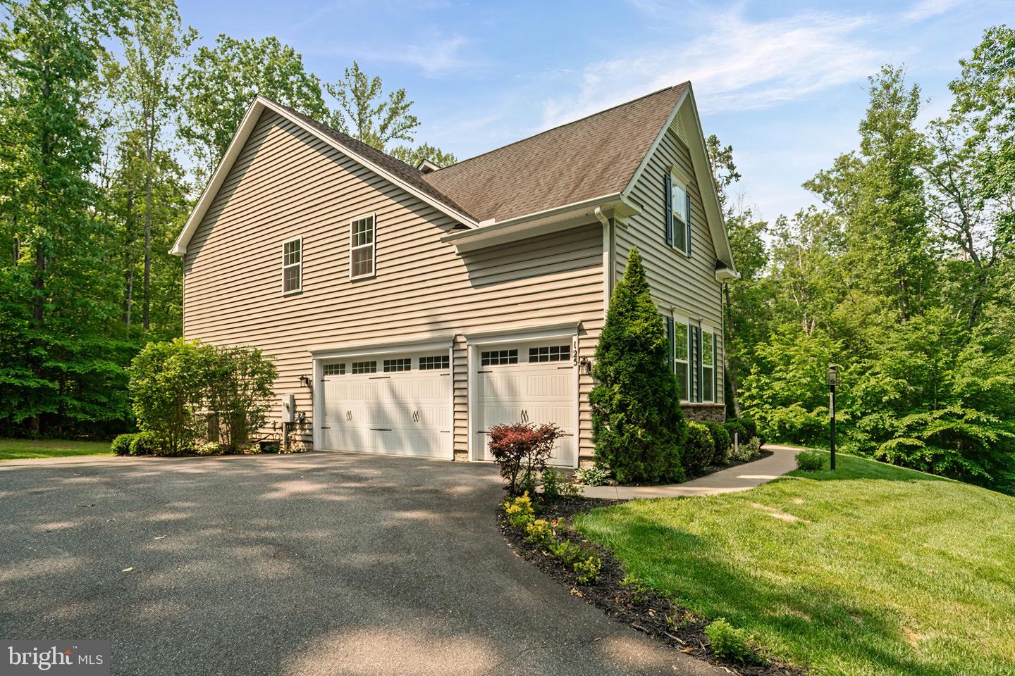 125 TIMBERIDGE DR, FREDERICKSBURG, Virginia 22406, 6 Bedrooms Bedrooms, ,4 BathroomsBathrooms,Residential,For sale,125 TIMBERIDGE DR,VAST2036530 MLS # VAST2036530
