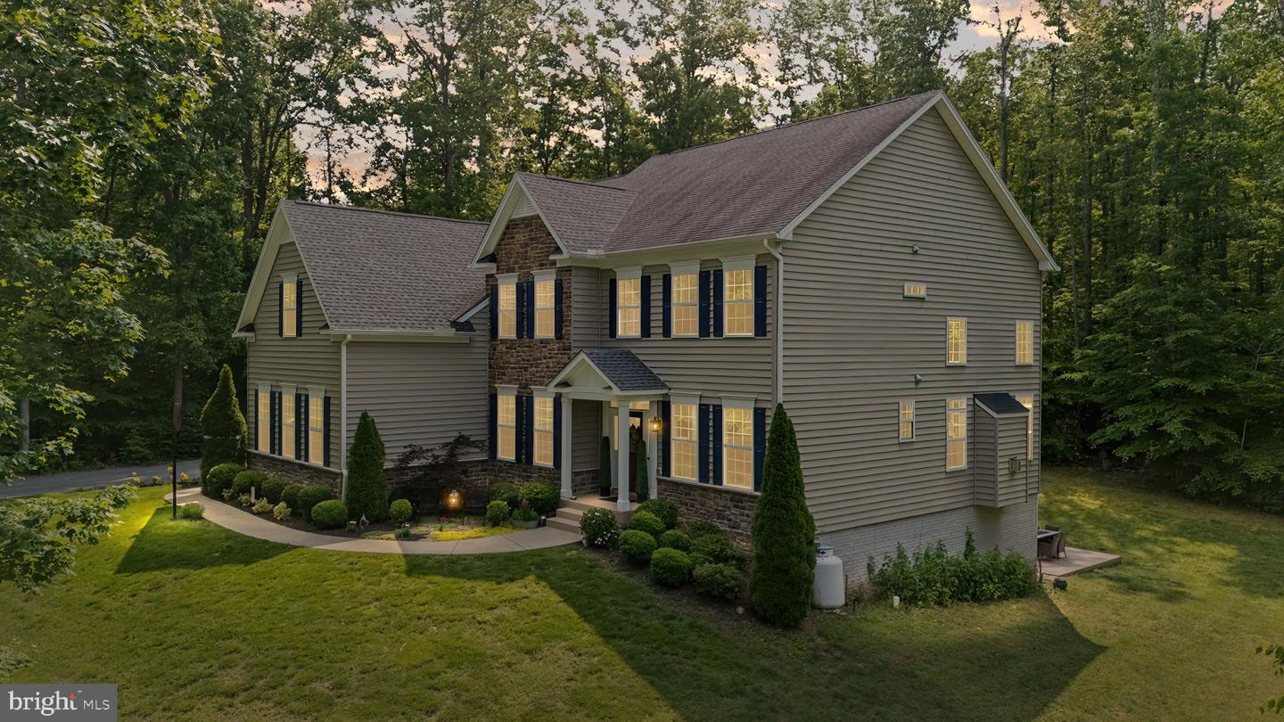 125 TIMBERIDGE DR, FREDERICKSBURG, Virginia 22406, 6 Bedrooms Bedrooms, ,4 BathroomsBathrooms,Residential,For sale,125 TIMBERIDGE DR,VAST2036530 MLS # VAST2036530