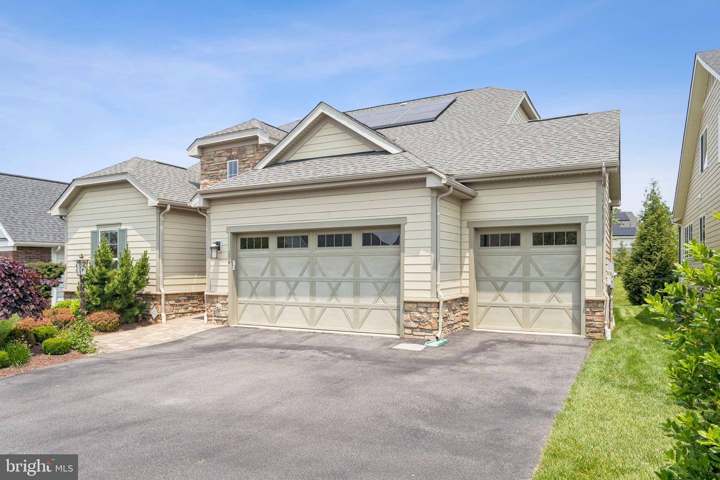 114 CLOAK LN, LAKE FREDERICK, Virginia 22630, 5 Bedrooms Bedrooms, ,4 BathroomsBathrooms,Residential,For sale,114 CLOAK LN,VAFV2025106 MLS # VAFV2025106