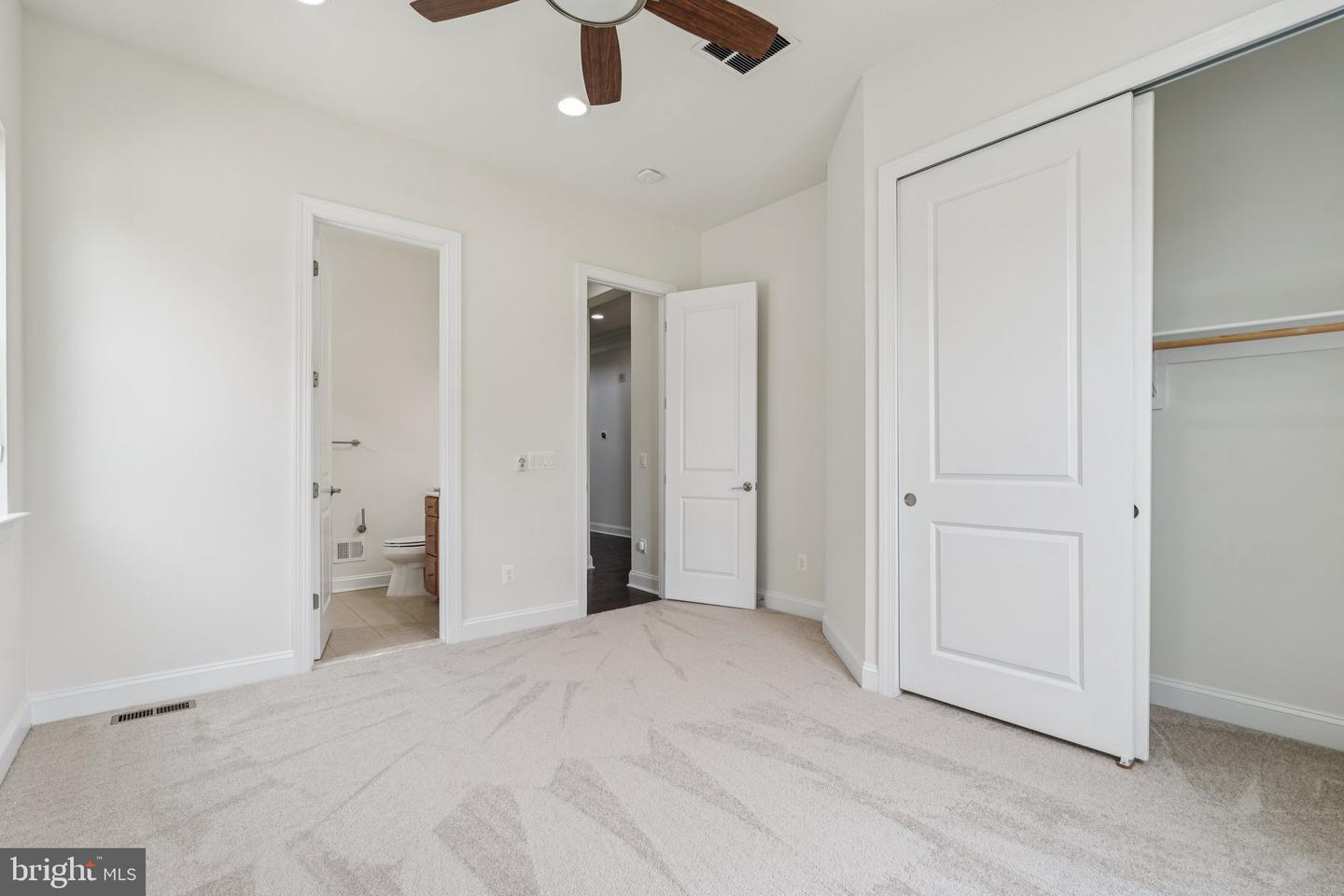 114 CLOAK LN, LAKE FREDERICK, Virginia 22630, 5 Bedrooms Bedrooms, ,4 BathroomsBathrooms,Residential,For sale,114 CLOAK LN,VAFV2025106 MLS # VAFV2025106