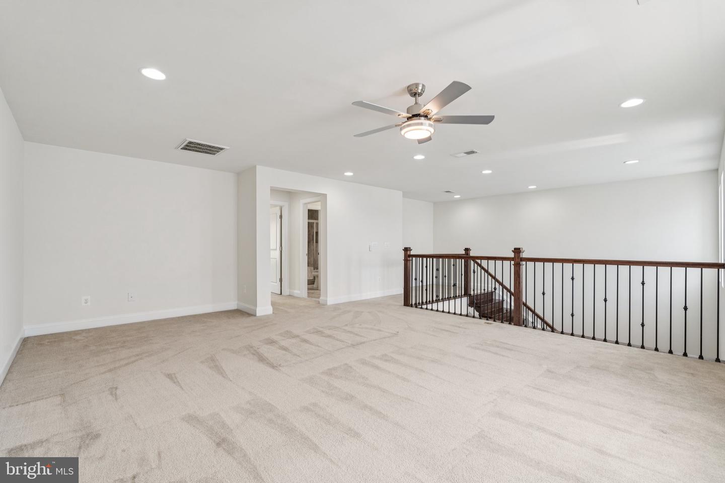 114 CLOAK LN, LAKE FREDERICK, Virginia 22630, 5 Bedrooms Bedrooms, ,4 BathroomsBathrooms,Residential,For sale,114 CLOAK LN,VAFV2025106 MLS # VAFV2025106