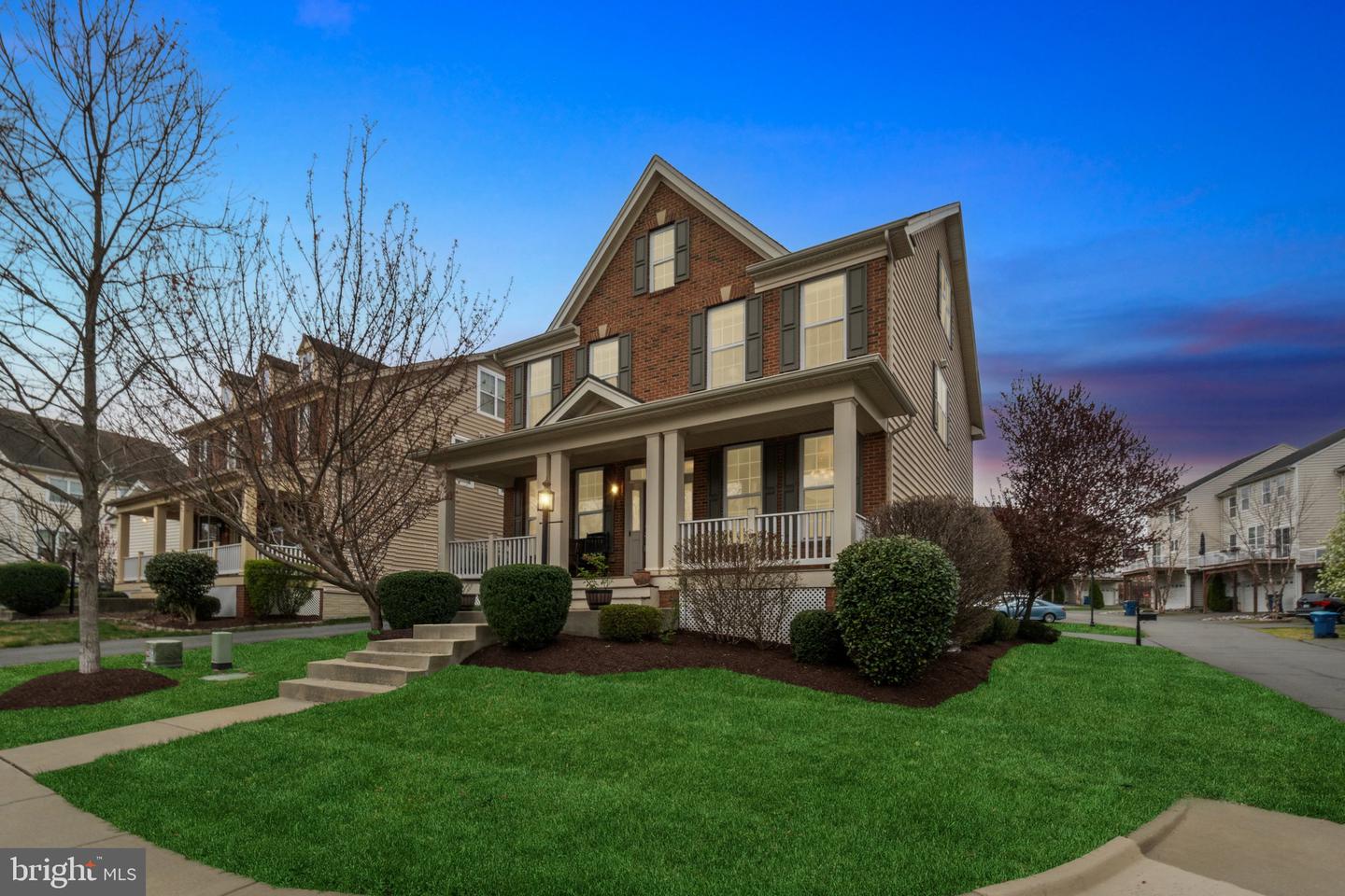 43211 SHARPIE SQ, ASHBURN, Virginia 20148, 5 Bedrooms Bedrooms, ,4 BathroomsBathrooms,Residential,For sale,43211 SHARPIE SQ,VALO2091586 MLS # VALO2091586