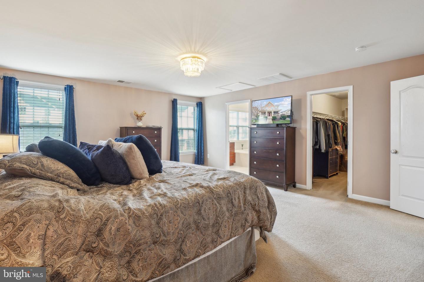 43211 SHARPIE SQ, ASHBURN, Virginia 20148, 5 Bedrooms Bedrooms, ,4 BathroomsBathrooms,Residential,For sale,43211 SHARPIE SQ,VALO2091586 MLS # VALO2091586