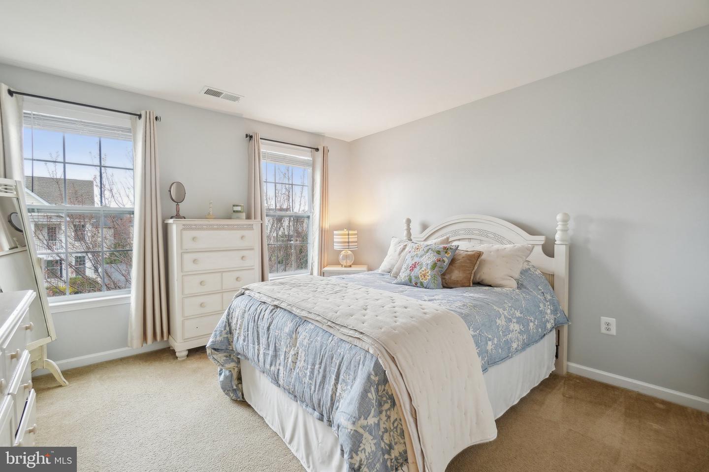 43211 SHARPIE SQ, ASHBURN, Virginia 20148, 5 Bedrooms Bedrooms, ,4 BathroomsBathrooms,Residential,For sale,43211 SHARPIE SQ,VALO2091586 MLS # VALO2091586