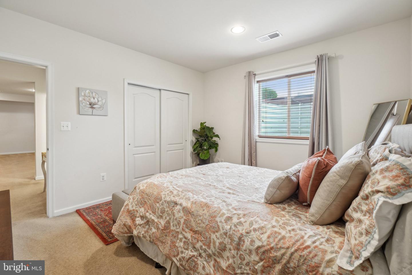 43211 SHARPIE SQ, ASHBURN, Virginia 20148, 5 Bedrooms Bedrooms, ,4 BathroomsBathrooms,Residential,For sale,43211 SHARPIE SQ,VALO2091586 MLS # VALO2091586