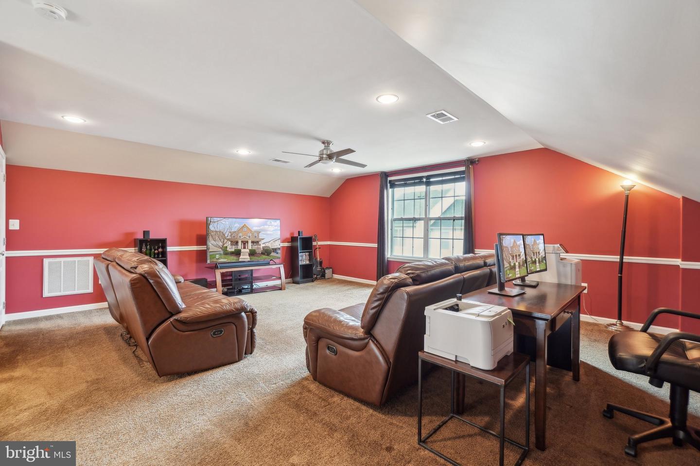 43211 SHARPIE SQ, ASHBURN, Virginia 20148, 5 Bedrooms Bedrooms, ,4 BathroomsBathrooms,Residential,For sale,43211 SHARPIE SQ,VALO2091586 MLS # VALO2091586