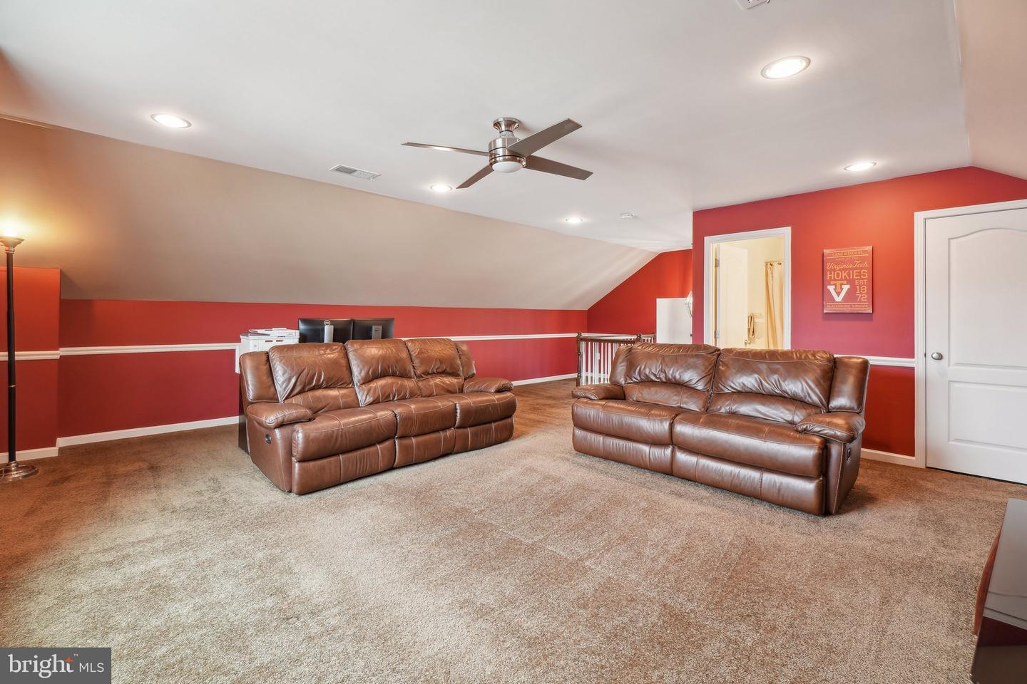 43211 SHARPIE SQ, ASHBURN, Virginia 20148, 5 Bedrooms Bedrooms, ,4 BathroomsBathrooms,Residential,For sale,43211 SHARPIE SQ,VALO2091586 MLS # VALO2091586
