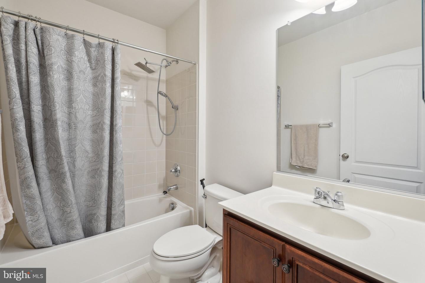 43211 SHARPIE SQ, ASHBURN, Virginia 20148, 5 Bedrooms Bedrooms, ,4 BathroomsBathrooms,Residential,For sale,43211 SHARPIE SQ,VALO2091586 MLS # VALO2091586