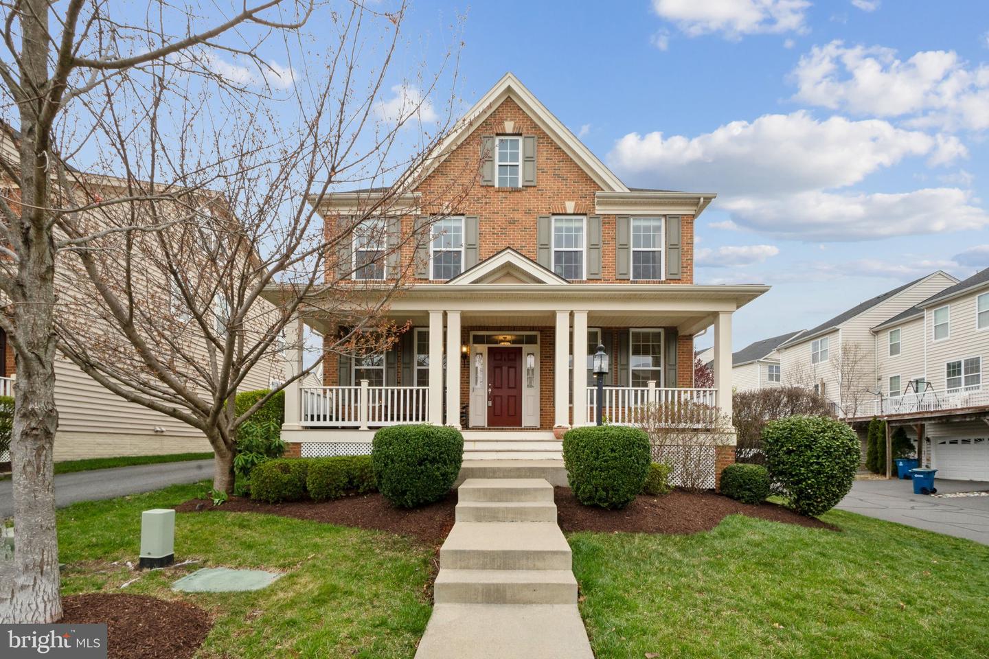 43211 SHARPIE SQ, ASHBURN, Virginia 20148, 5 Bedrooms Bedrooms, ,4 BathroomsBathrooms,Residential,For sale,43211 SHARPIE SQ,VALO2091586 MLS # VALO2091586
