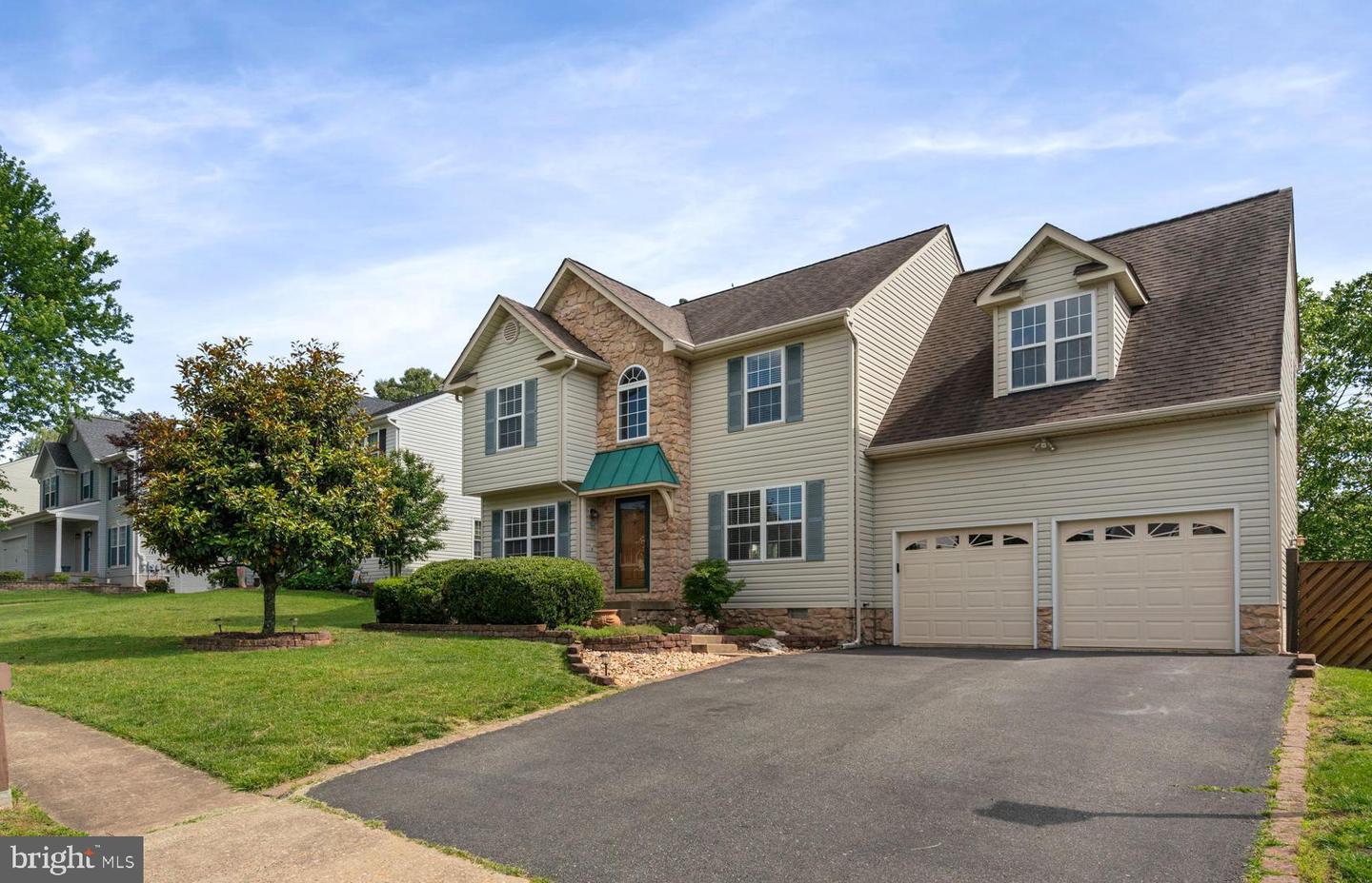 10 SASSAFRAS LN, STAFFORD, Virginia 22554, 5 Bedrooms Bedrooms, ,2 BathroomsBathrooms,Residential,For sale,10 SASSAFRAS LN,VAST2036982 MLS # VAST2036982