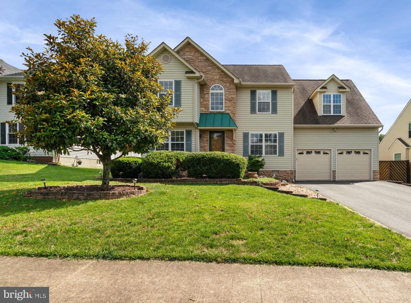 10 SASSAFRAS LN, STAFFORD, Virginia 22554, 5 Bedrooms Bedrooms, ,2 BathroomsBathrooms,Residential,For sale,10 SASSAFRAS LN,VAST2036982 MLS # VAST2036982