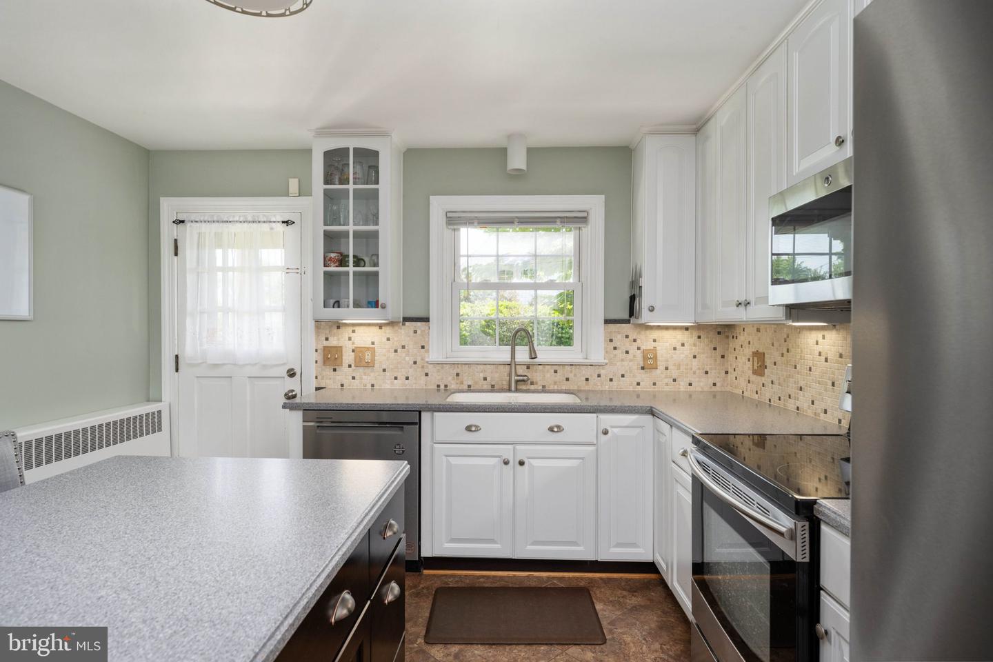 1517 AUGUSTINE AVE, FREDERICKSBURG, Virginia 22401, 4 Bedrooms Bedrooms, ,3 BathroomsBathrooms,Residential,For sale,1517 AUGUSTINE AVE,VAFB2007902 MLS # VAFB2007902