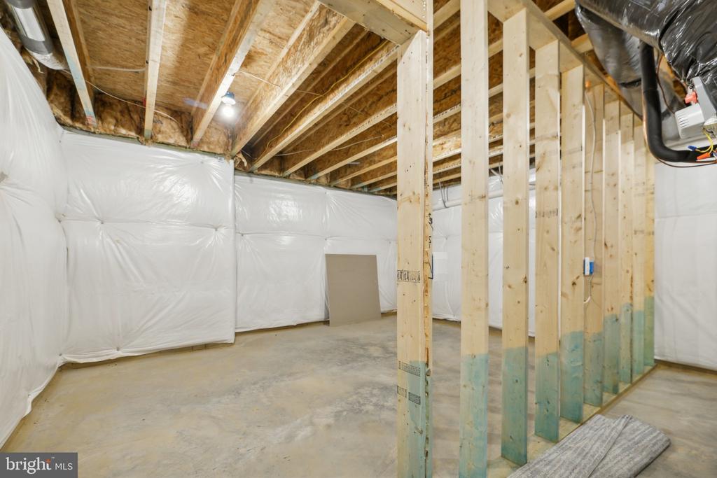 3413 WOODED RUN DR, BROAD RUN, Virginia, 3 Bedrooms Bedrooms, ,4 BathroomsBathrooms,Residential,3413 WOODED RUN DR,VAFQ2016982 MLS # VAFQ2016982